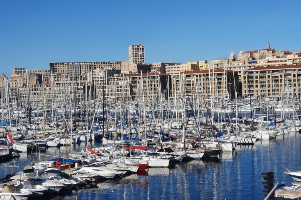 Grand Loft En Plein Coeur Du Vieux-Port Apartment Marseille Luaran gambar