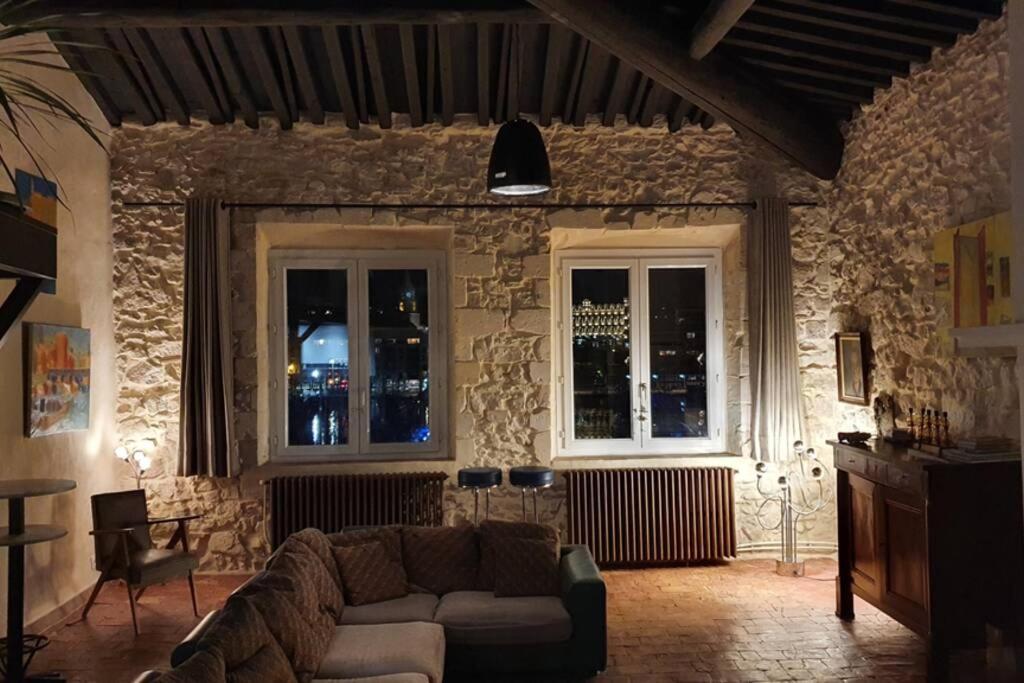 Grand Loft En Plein Coeur Du Vieux-Port Apartment Marseille Luaran gambar