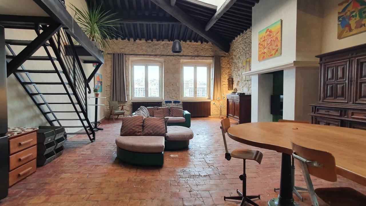 Grand Loft En Plein Coeur Du Vieux-Port Apartment Marseille Luaran gambar